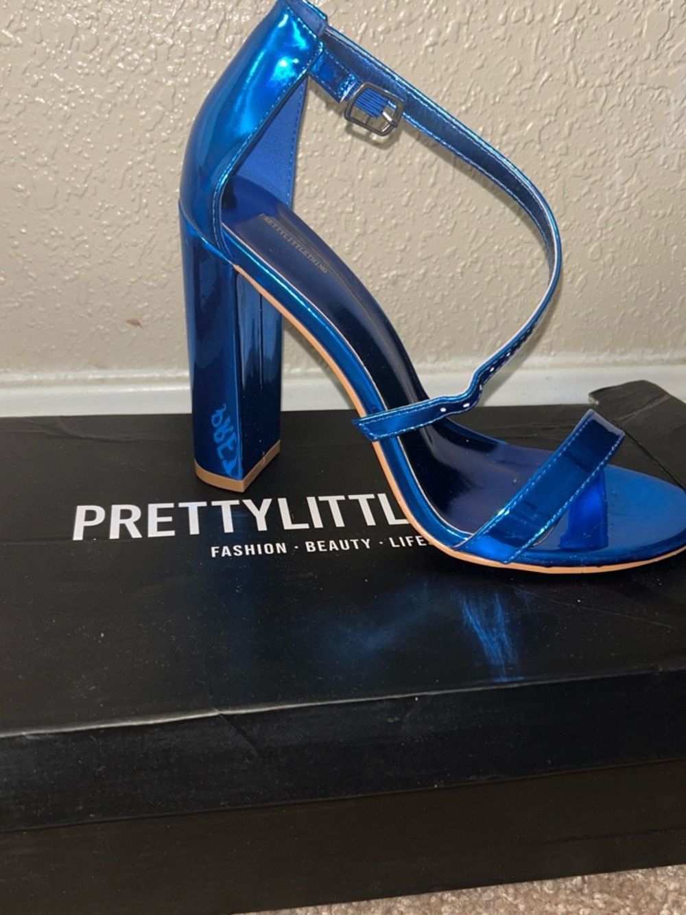 PRETTYLITTLETHING Metallic Royal Blue Block Heel Sandals